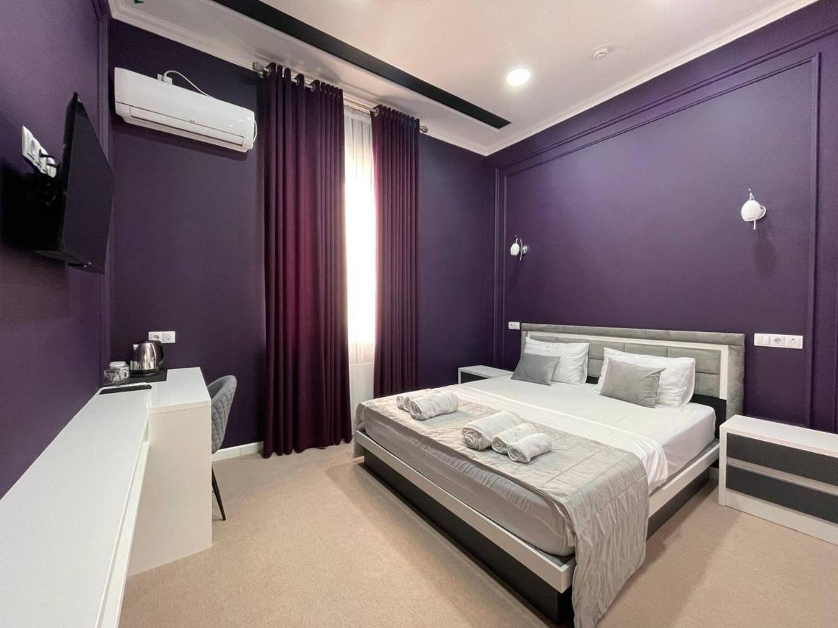 Emin Hotel Fergana Esterno foto